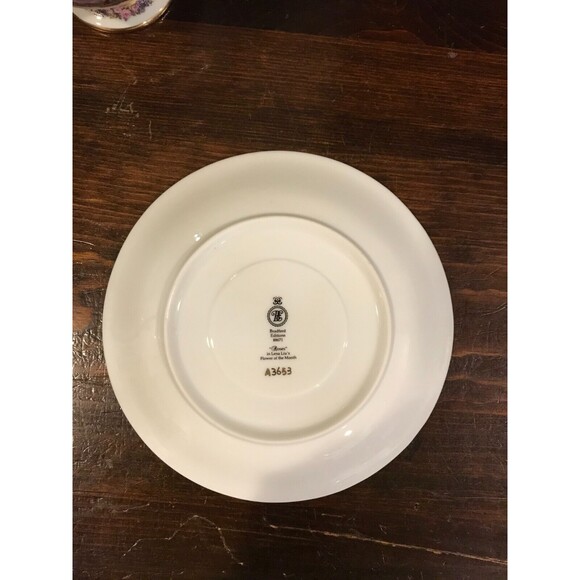 Lena Liu's ROSES Flower of the Month Tea Cup Saucer Spoon Bradford Editions - Picture 6 of 8
